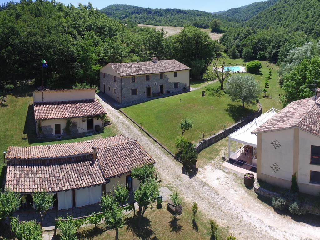 Agriturismo La Ferraia Pianello  ภายนอก รูปภาพ