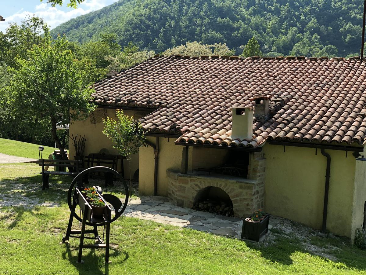 Agriturismo La Ferraia Pianello  ภายนอก รูปภาพ